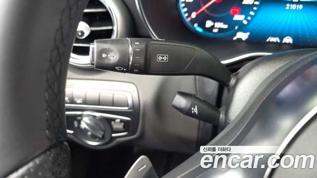 Mercedes-Benz C-Class (W205) C200 Coupe 2023 — фото 27