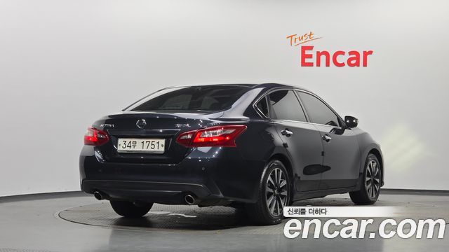 Nissan Altima 2.5 Smart L33 2018 — фото 2