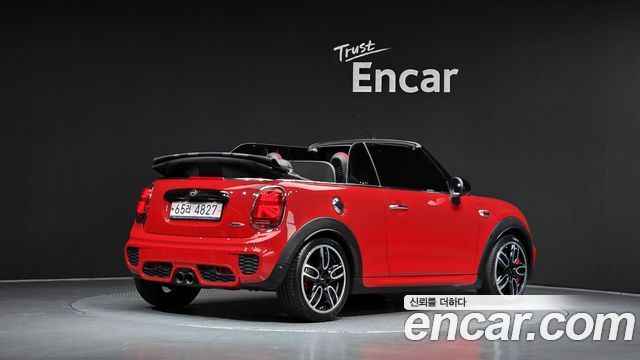 MINI Cooper S Convertible JCW 3rd 2019 — фото 2