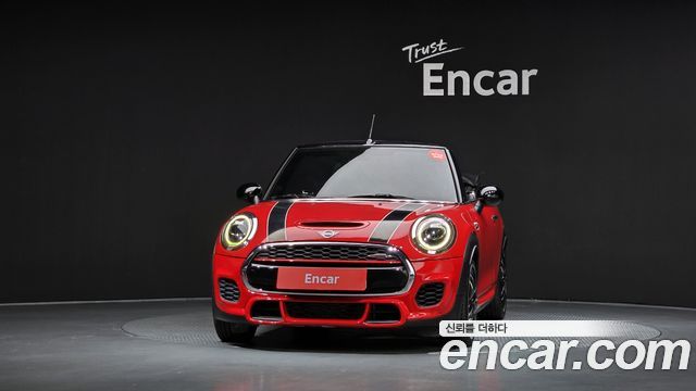 MINI Cooper S Convertible JCW 3rd 2019 — фото 3