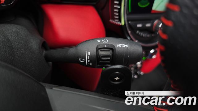 MINI Cooper S Convertible JCW 3rd 2019 — фото 17