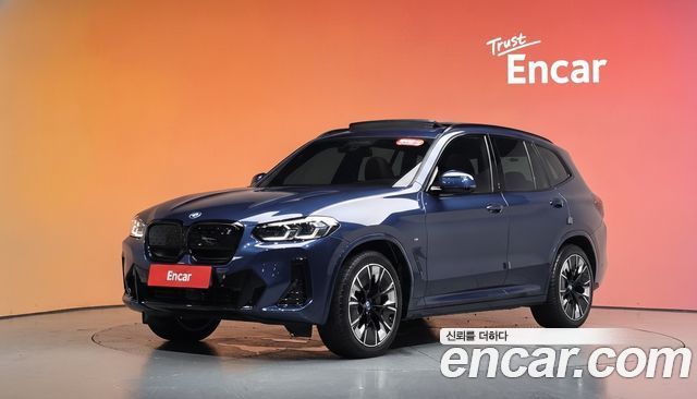 BMW iX3 M Sports 2025 — фото 1