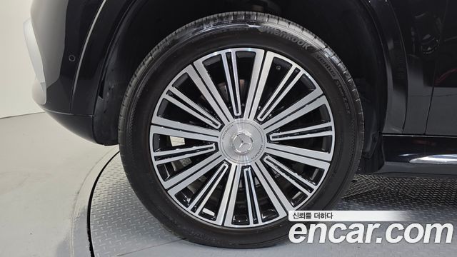 Mercedes-Benz GLS-Class (X167) Maybach GLS600 4MATIC 2023 — фото 5