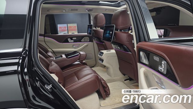 Mercedes-Benz GLS-Class (X167) Maybach GLS600 4MATIC 2023 — фото 11