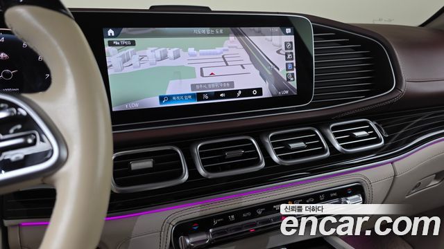 Mercedes-Benz GLS-Class (X167) Maybach GLS600 4MATIC 2023 — фото 13