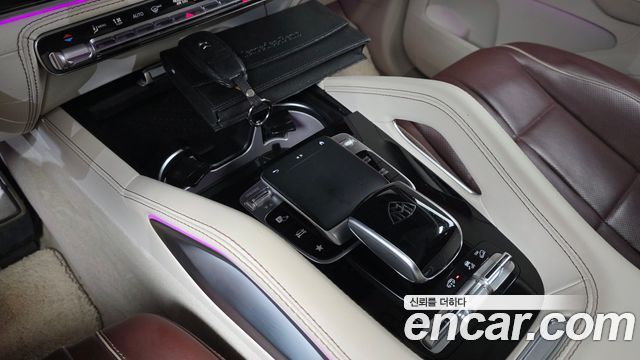 Mercedes-Benz GLS-Class (X167) Maybach GLS600 4MATIC 2023 — фото 17