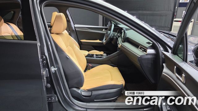Kia K5 (III) 1.6 Turbo Prestige 2023 — фото 11