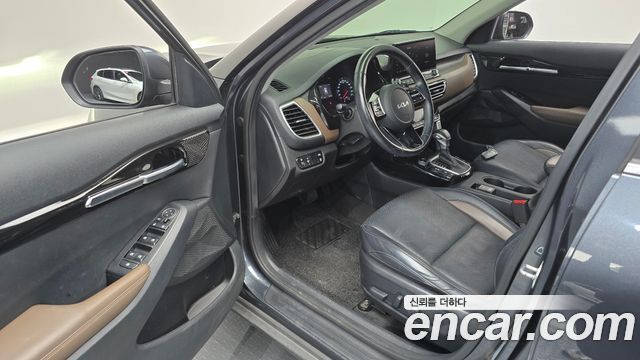 Kia Seltos Gasoline 1.6 Turbo 2WD Signature 2022 — фото 10