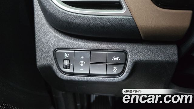 Kia Seltos Gasoline 1.6 Turbo 2WD Signature 2022 — фото 22