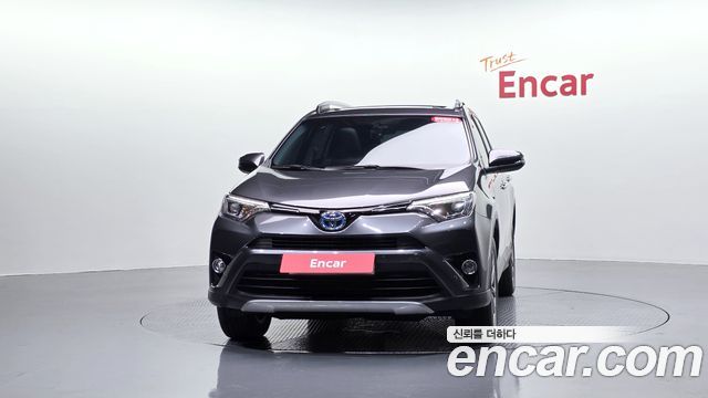 Toyota RAV4 2.5 4WD Hybrid 4th 2018 — фото 3