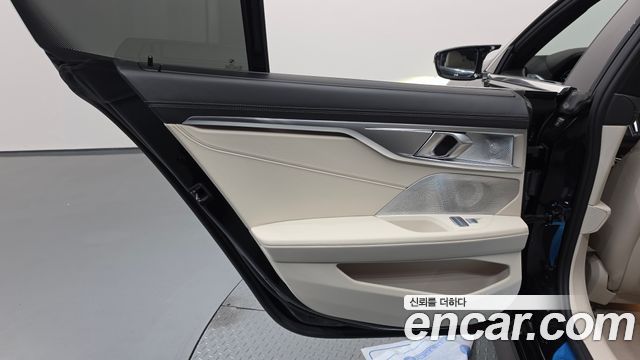 BMW 8 Series (G15) M850i xDrive Gran Coupe 2022 — фото 25