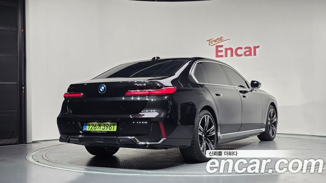 BMW 7 Series (G70) 750e xDrive M Sport 2026 — фото 2
