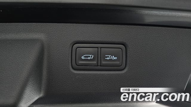 Hyundai Staria 4WD Tourer 11-Seater Modern 2023 — фото 20