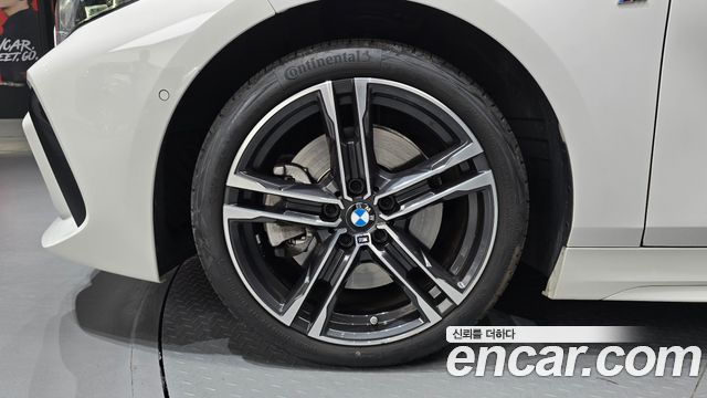 BMW 1 Series (F40) 120i M Sports 2024 — фото 5