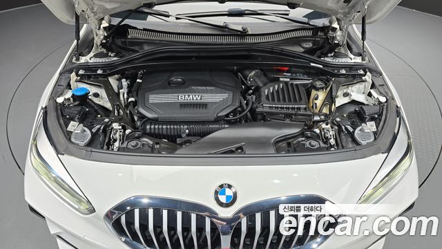 BMW 1 Series (F40) 120i M Sports 2024 — фото 6