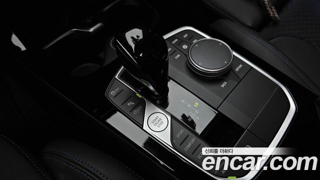 BMW 1 Series (F40) 120i M Sports 2024 — фото 9