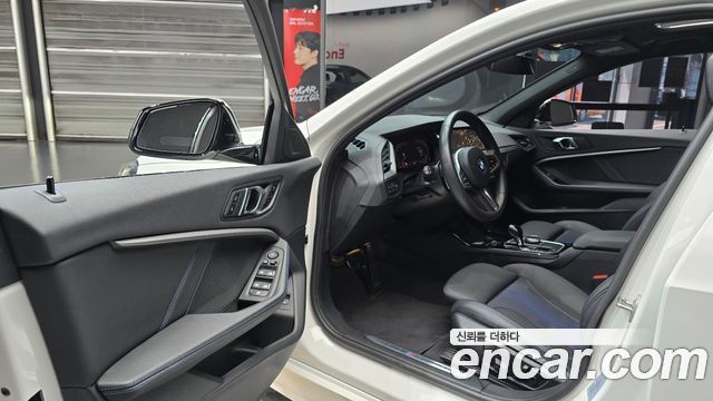 BMW 1 Series (F40) 120i M Sports 2024 — фото 10