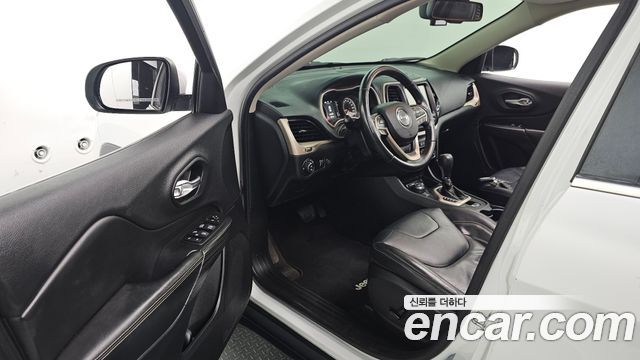 Jeep Cherokee (KL) 2.0 Diesel Longitude AWD 2015 — фото 10