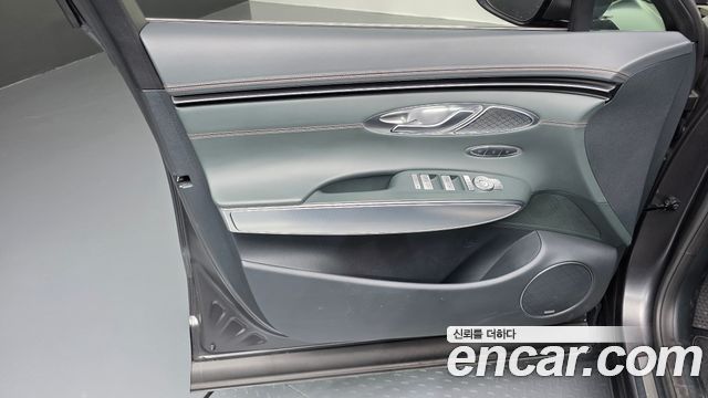 Genesis GV70 3.5T Gasoline AWD 2023 — фото 24
