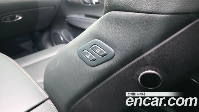 Genesis GV70 3.5T Gasoline AWD 2023 — фото 31
