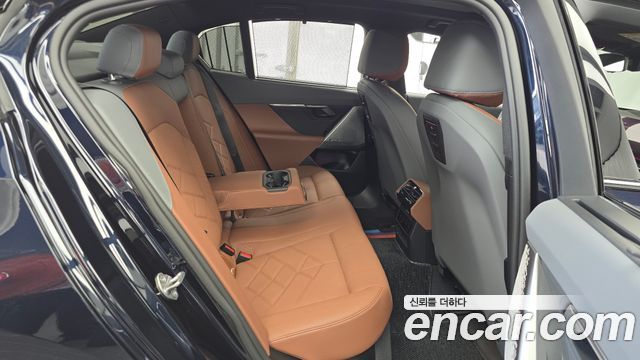 BMW 5 Series (G60) 530i xDrive M Sport 2024 — фото 11