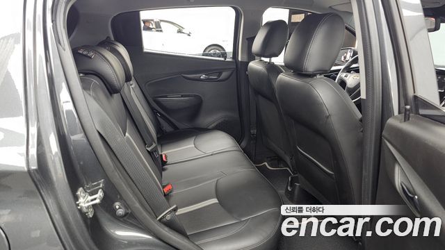 Chevrolet Spark Premier 2022 — фото 12