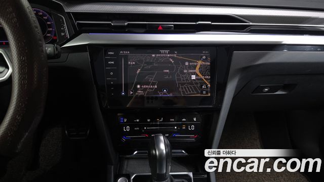 Volkswagen Arteon 2.0 TDI Prestige 2022 — фото 14