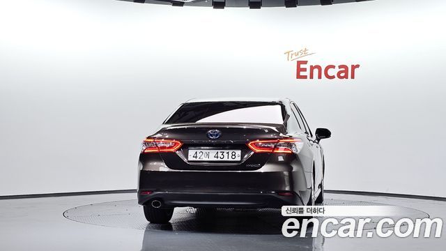 Toyota Camry (XV70) 2.5 XLE Hybrid 2019 — фото 4