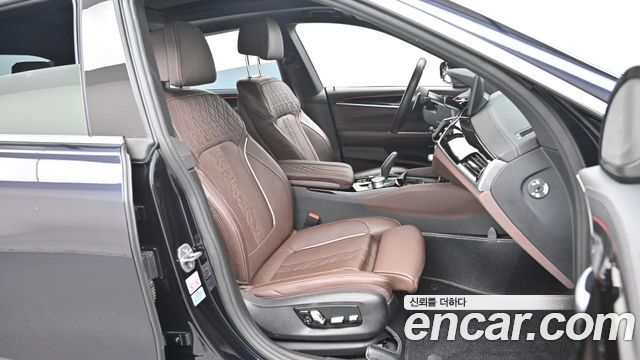 BMW 6 Series GT (G32) 630i xDrive M Sport 2023 — фото 10