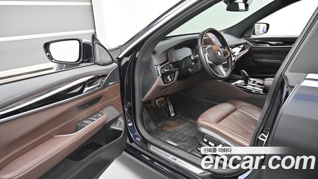 BMW 6 Series GT (G32) 630i xDrive M Sport 2023 — фото 15