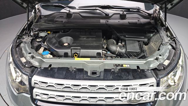 Land Rover Discovery Sport 2.0 TD4 HSE Luxury 2018 — фото 6