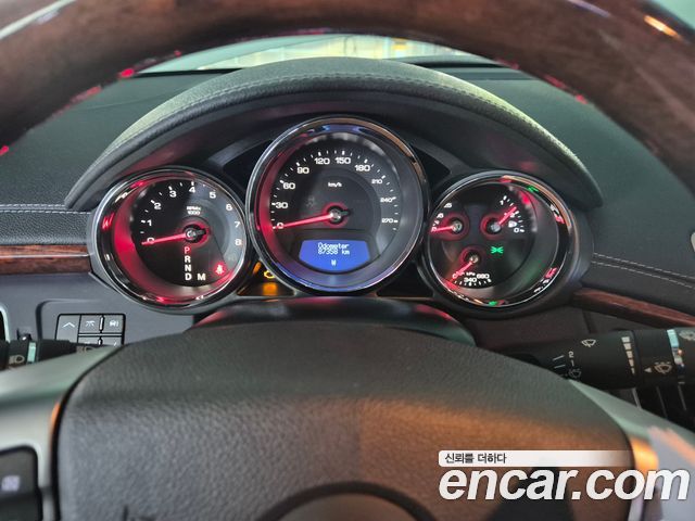 Cadillac CTS (II) 3.6 Premium 2012 — фото 8
