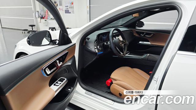 Mercedes-Benz E-Class (W214) E200 Avantgarde 2025 — фото 10
