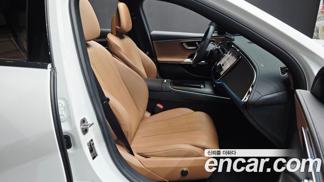 Mercedes-Benz E-Class (W214) E200 Avantgarde 2025 — фото 12