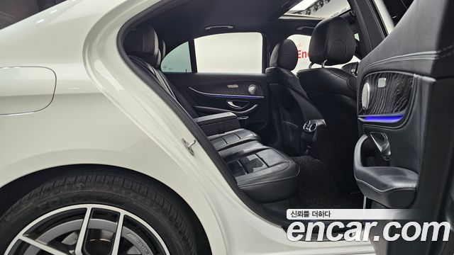 Mercedes-Benz E-Class (W213) E220d 4MATIC AMG Line 2021 — фото 11