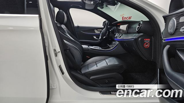 Mercedes-Benz E-Class (W213) E220d 4MATIC AMG Line 2021 — фото 26