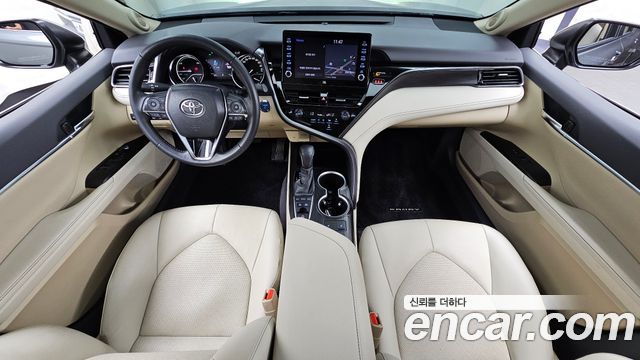 Toyota Camry (XV70) 2.5 XLE Hybrid 2023 — фото 7