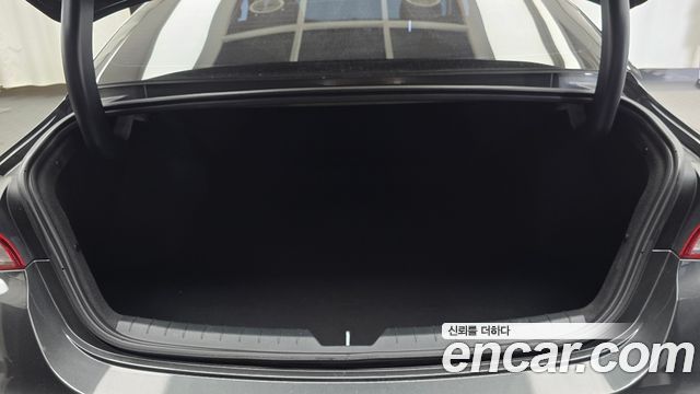 Kia K5 (III) 2.0 Prestige 2023 — фото 20