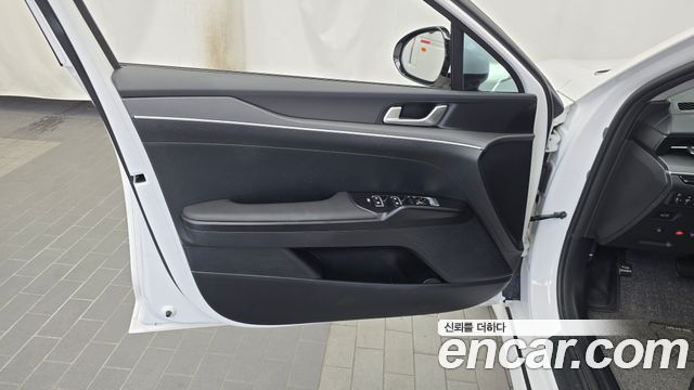 Kia K5 (III) 2.0 LPi(Rent) Trendy 2026 — фото 24