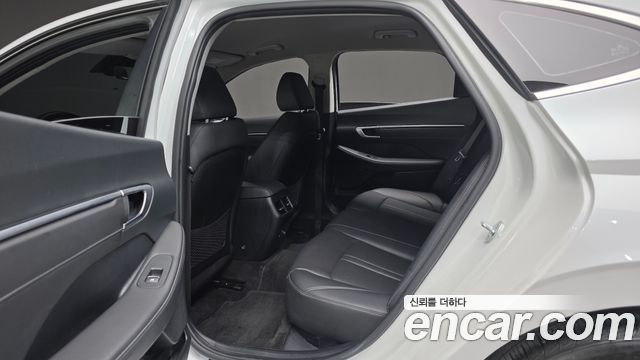 Hyundai Sonata (DN8) 2.0 LPG Premium Plus 2022 — фото 17