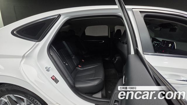 Hyundai Sonata (DN8) 2.0 LPG Premium Plus 2022 — фото 19