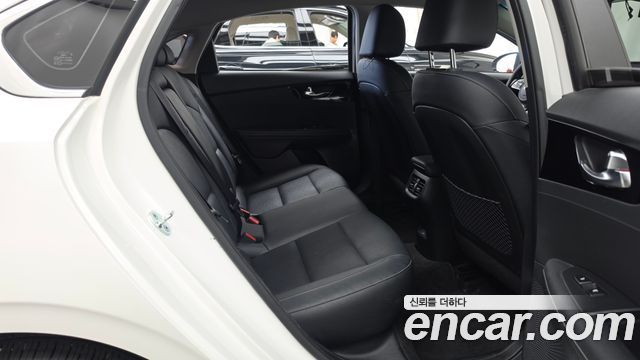 Kia K3 (II) 1.6 Noblesse 2022 — фото 12