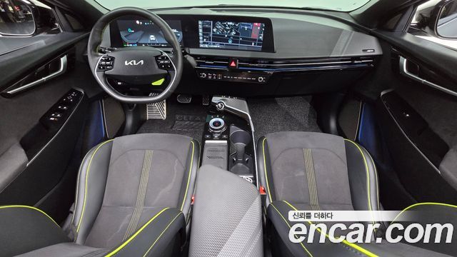 Kia EV6 GT 4WD 2023 — фото 7