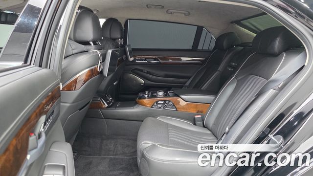 Genesis EQ900 5.0 GDI AWD Prestige 2016 — фото 13