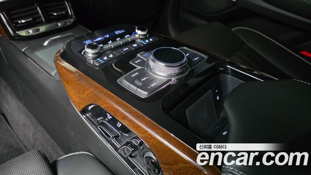 Genesis EQ900 5.0 GDI AWD Prestige 2016 — фото 19