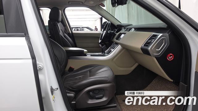 Land Rover Range Rover Sport (II) 3.0 SDV6 HSE Dynamic 2015 — фото 11