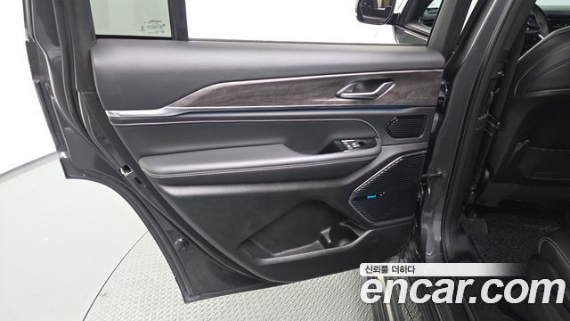 Jeep Grand Cherokee (WL) L 3.6 Overland 2022 — фото 25