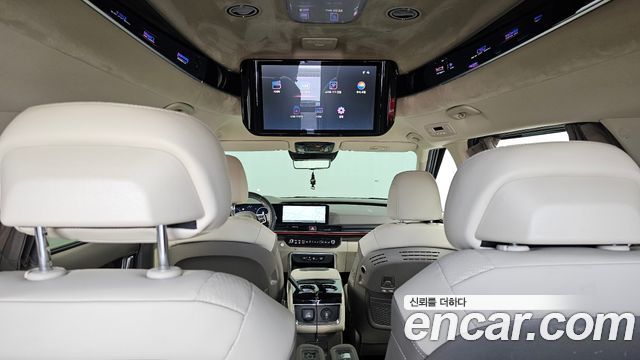 Kia Carnival (IV) Gasoline 7-Seater Hi Limousine Signature 2024 — фото 17