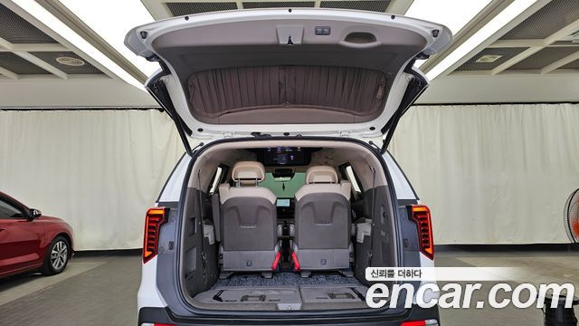 Kia Carnival (IV) Gasoline 7-Seater Hi Limousine Signature 2024 — фото 20