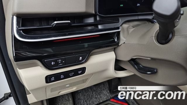 Kia Carnival (IV) Gasoline 7-Seater Hi Limousine Signature 2024 — фото 28